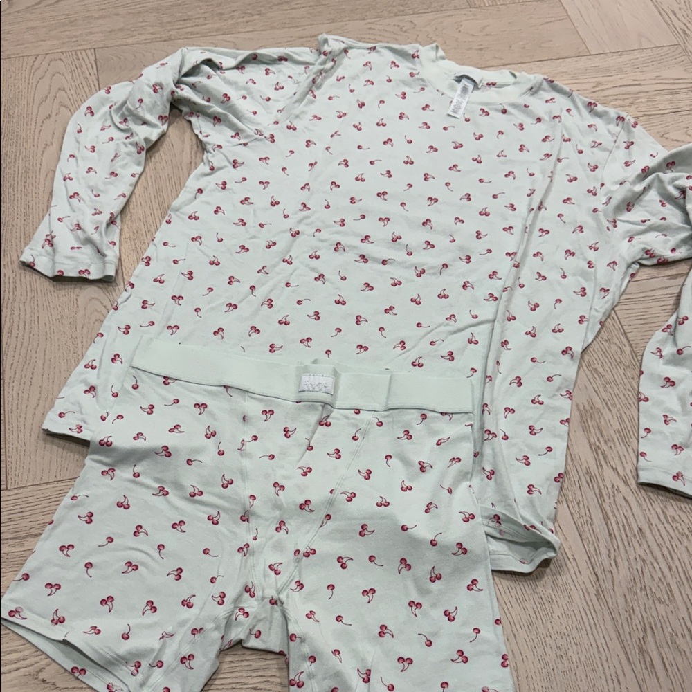Skims cherry pj set. Size small